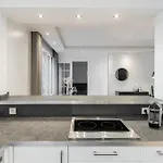 A French Chic Appartment In Victor Hugo