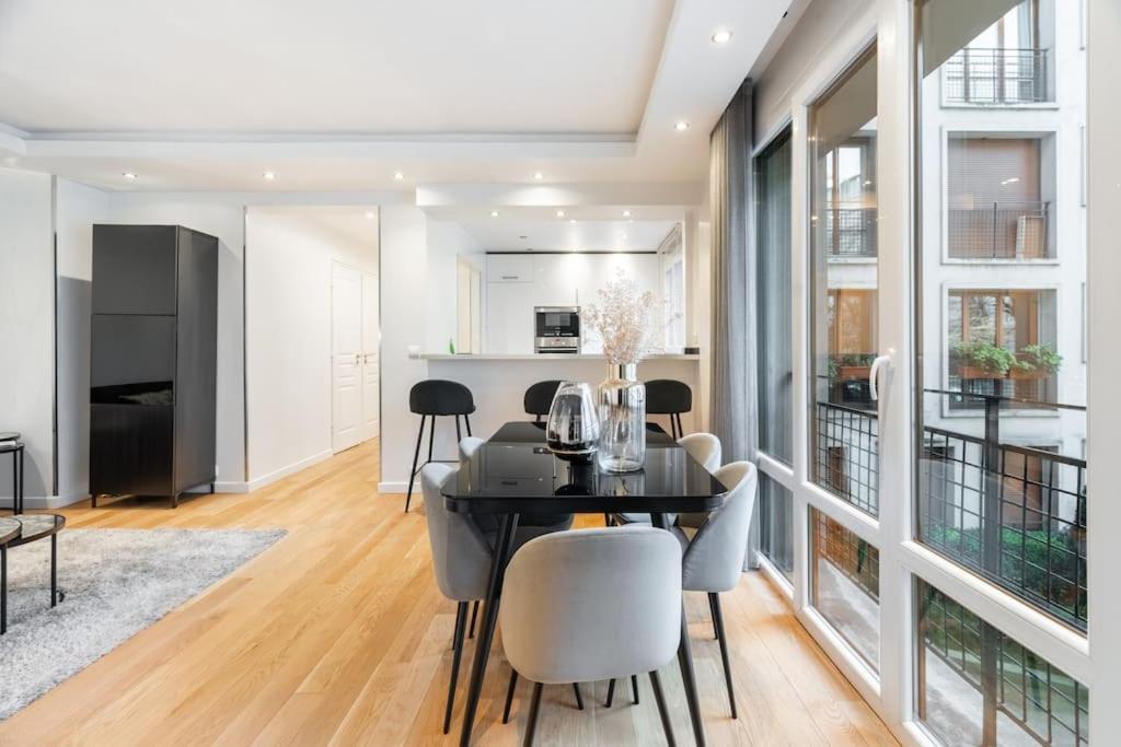 Appartamento A French Chic In Victor Hugo Parigi